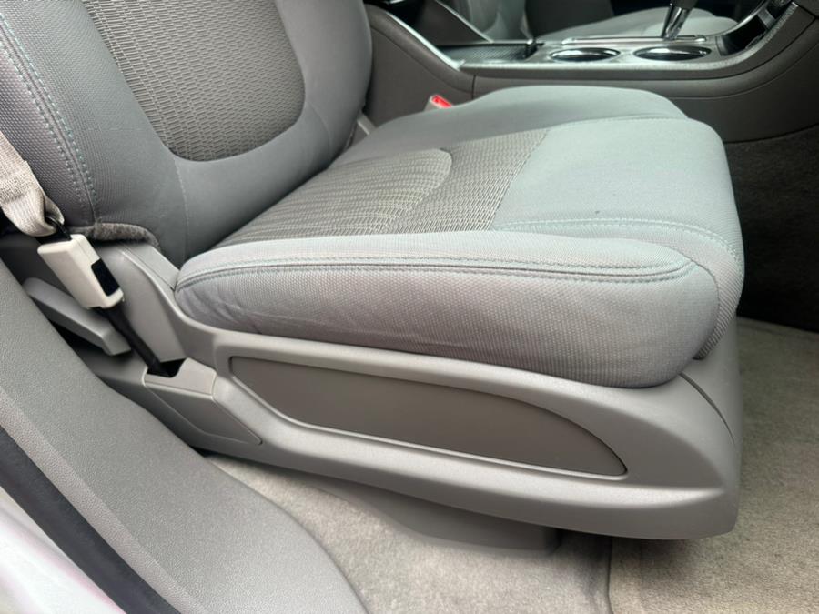 2014 Chevrolet Traverse LS photo