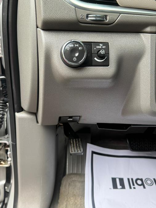 2014 Chevrolet Traverse LS photo