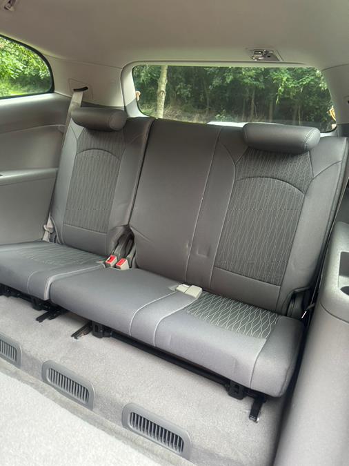 2014 Chevrolet Traverse LS photo