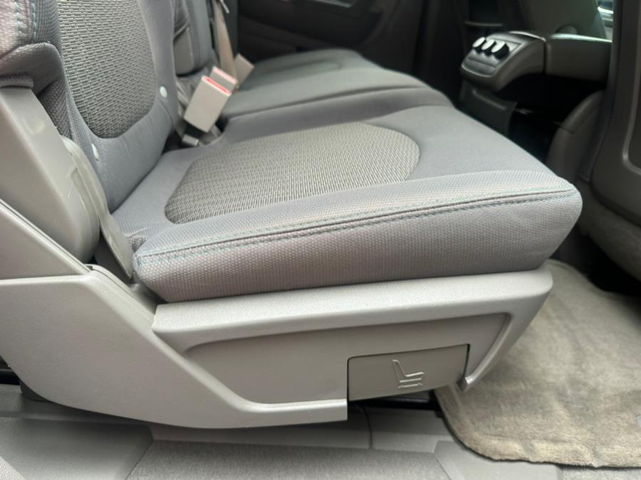 2014 Chevrolet Traverse LS photo