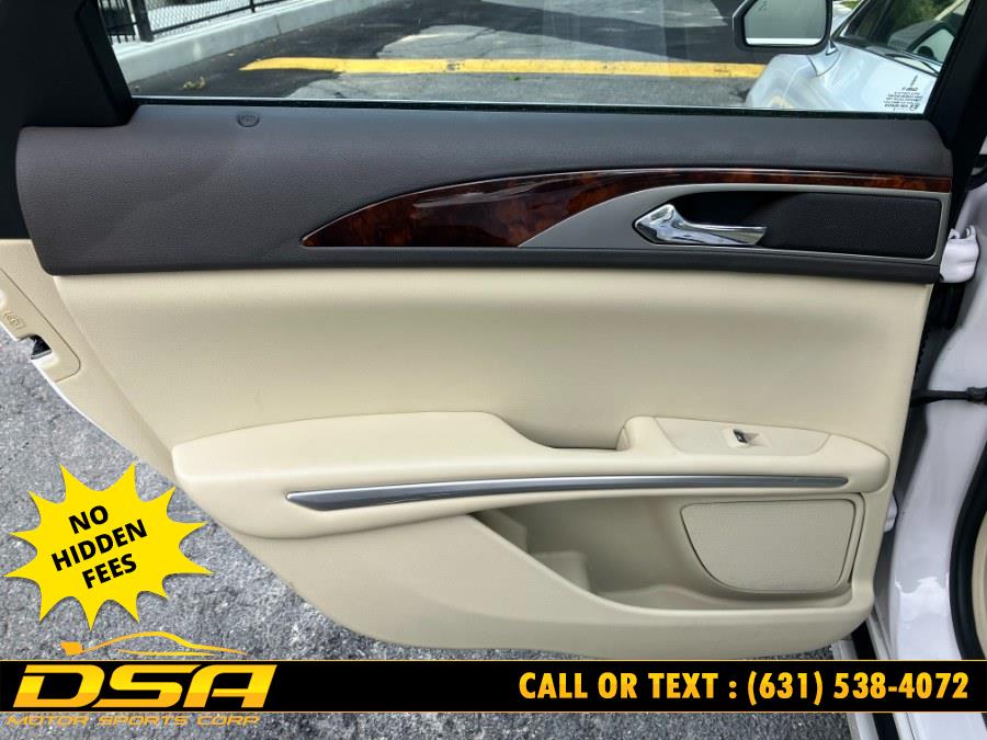 2014 Lincoln MKZ photo