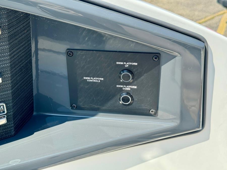 2022 Ford Mustang GT Deluxe photo