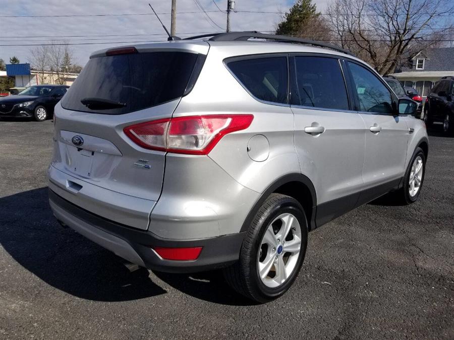 2014 Ford Escape SE photo