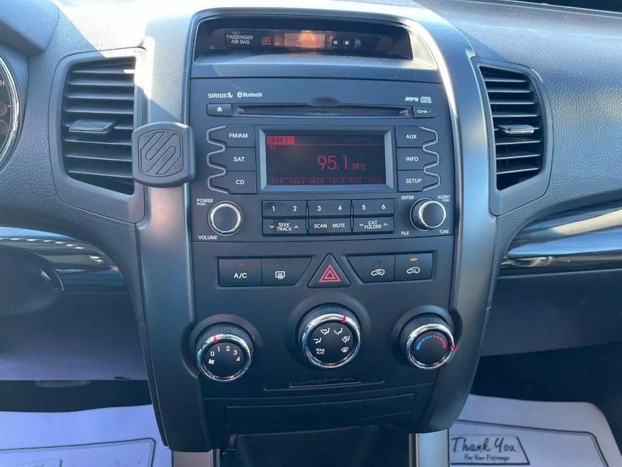 2013 Kia Sorento LX photo