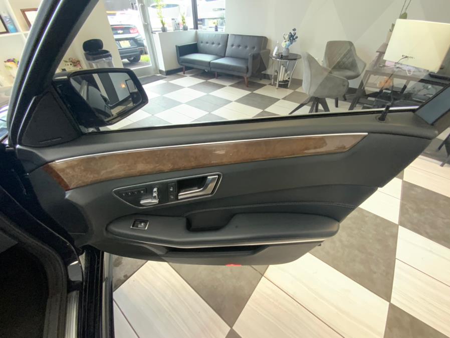 2014 Mercedes-Benz E-Class E350 4MATIC Sport photo