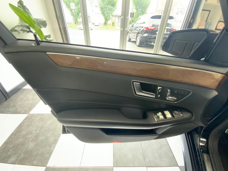 2014 Mercedes-Benz E-Class E350 4MATIC Sport photo