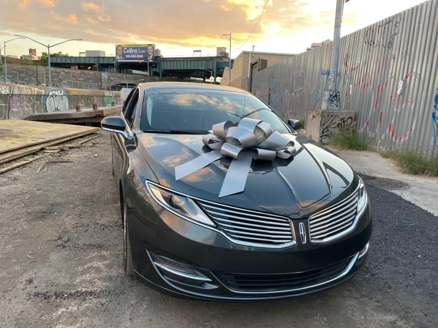 2016 Lincoln MKZ 4dr Sdn FWD photo