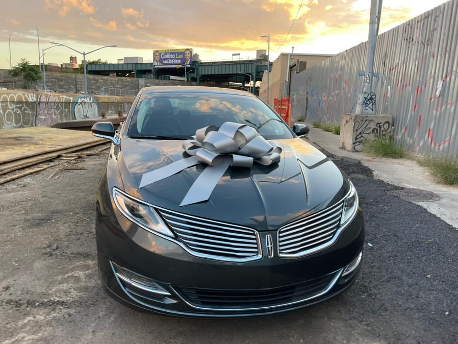 2016 Lincoln MKZ 4dr Sdn FWD photo