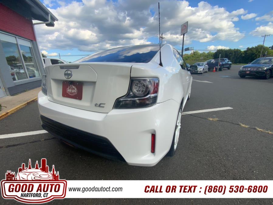 2015 Scion tC 2dr HB Auto (Natl) photo