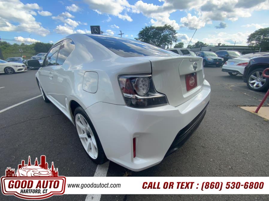 2015 Scion tC 2dr HB Auto (Natl) photo