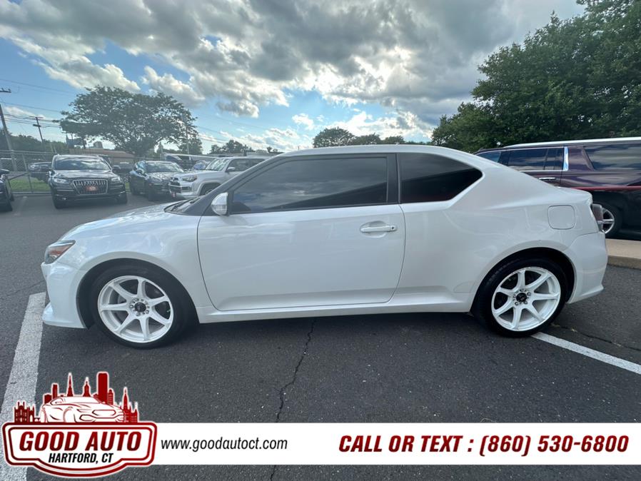 2015 Scion tC 2dr HB Auto (Natl) photo