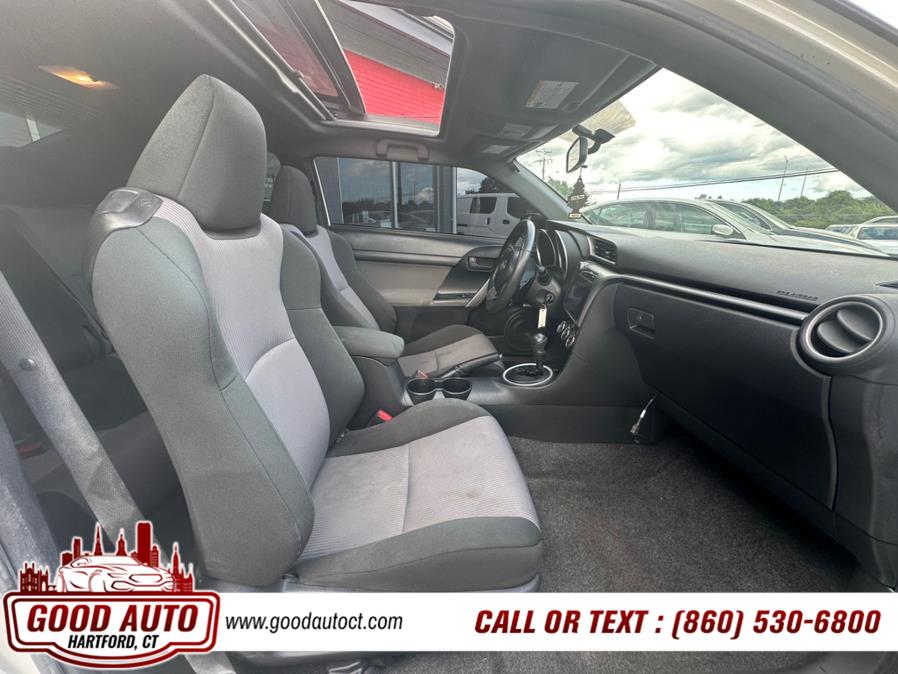 2015 Scion tC 2dr HB Auto (Natl) photo