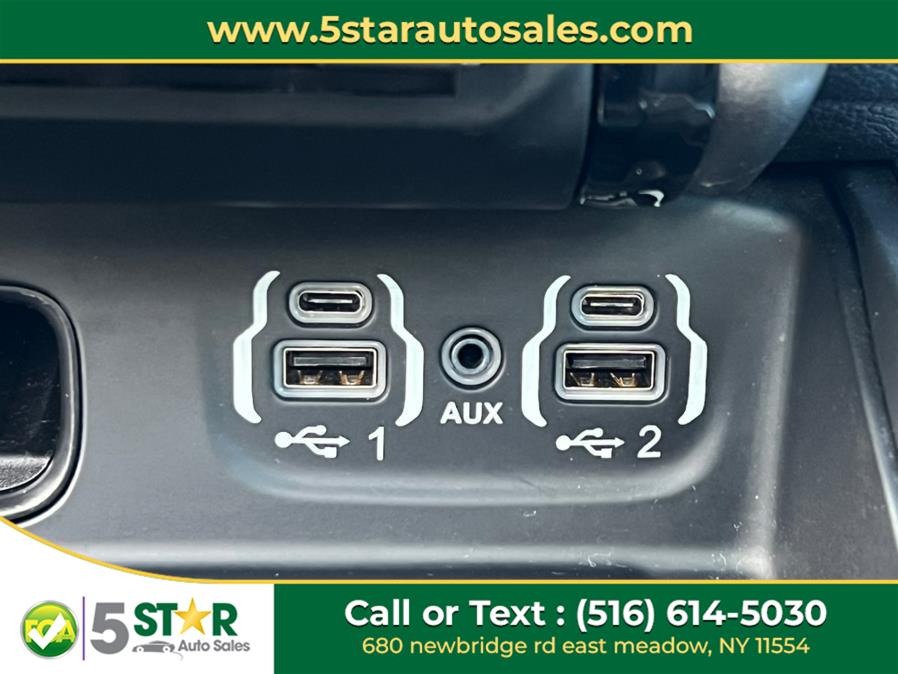 2021 RAM 1500 Laramie 4x4 Crew Cab 5''7