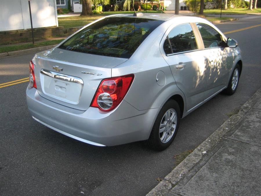 2016 Chevrolet Sonic LT Auto 4dr Sedan photo