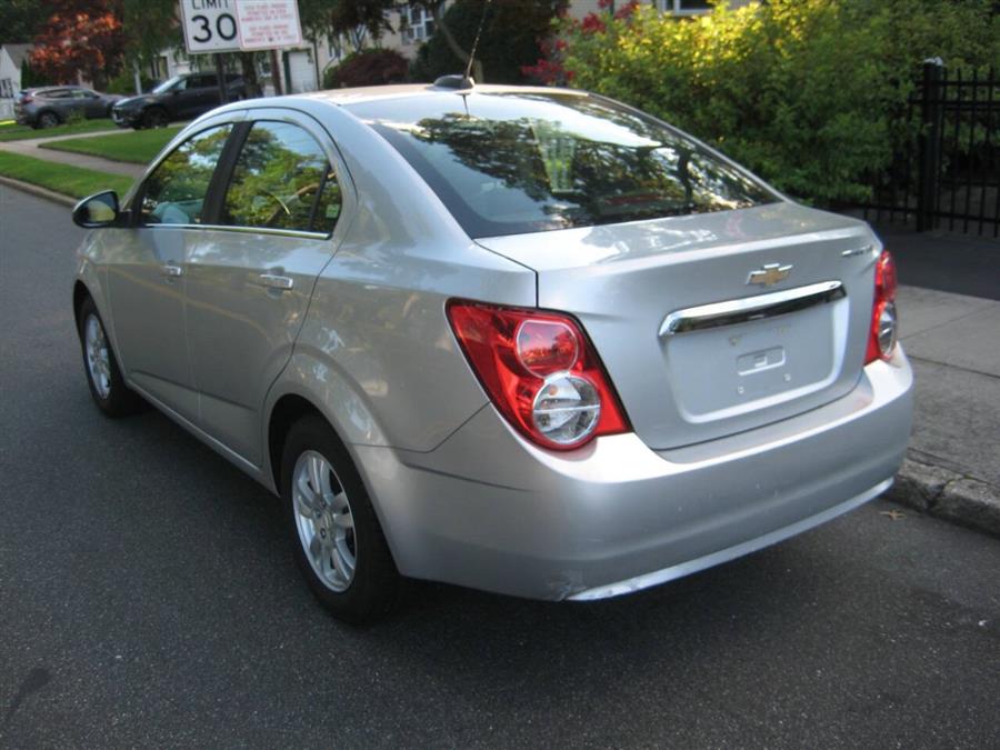2016 Chevrolet Sonic LT Auto 4dr Sedan photo