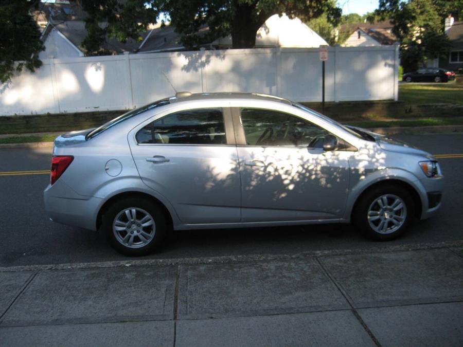 2016 Chevrolet Sonic LT Auto 4dr Sedan photo