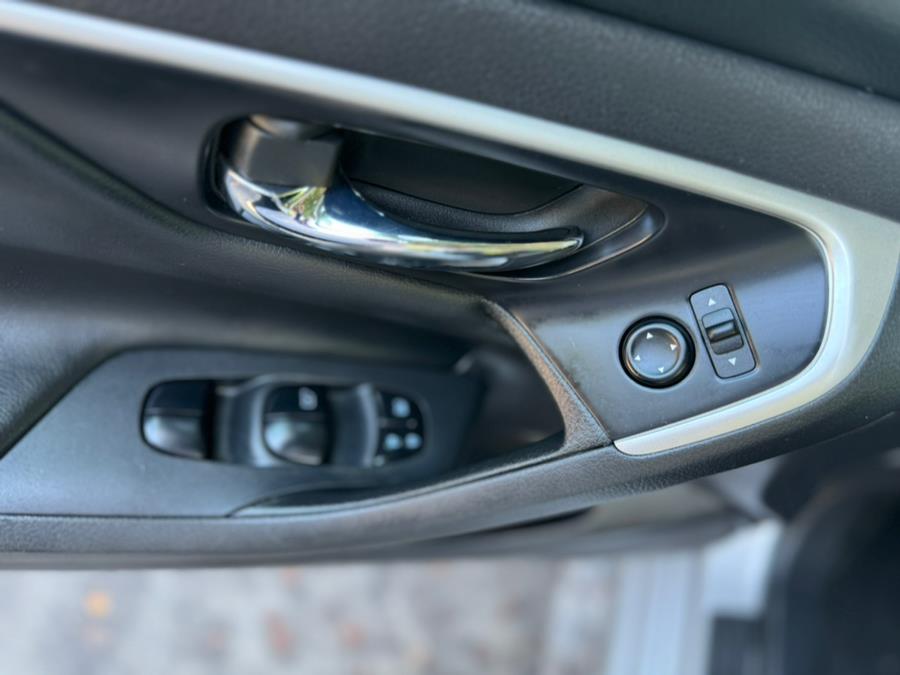 2017 Nissan Altima 2.5 SV Sedan photo