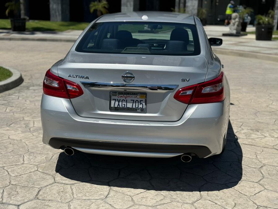 2017 Nissan Altima 2.5 SV Sedan photo