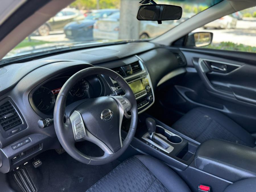 2017 Nissan Altima 2.5 SV Sedan photo