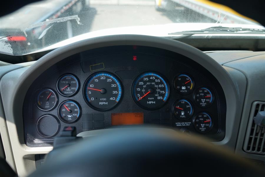 2017 International 4300 4300 photo