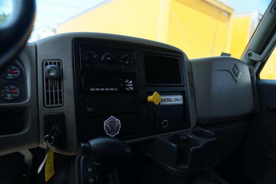 2017 International 4300 4300 photo