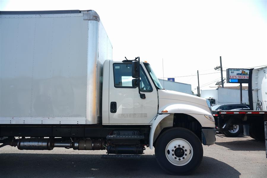 2017 International 4300 4300 photo