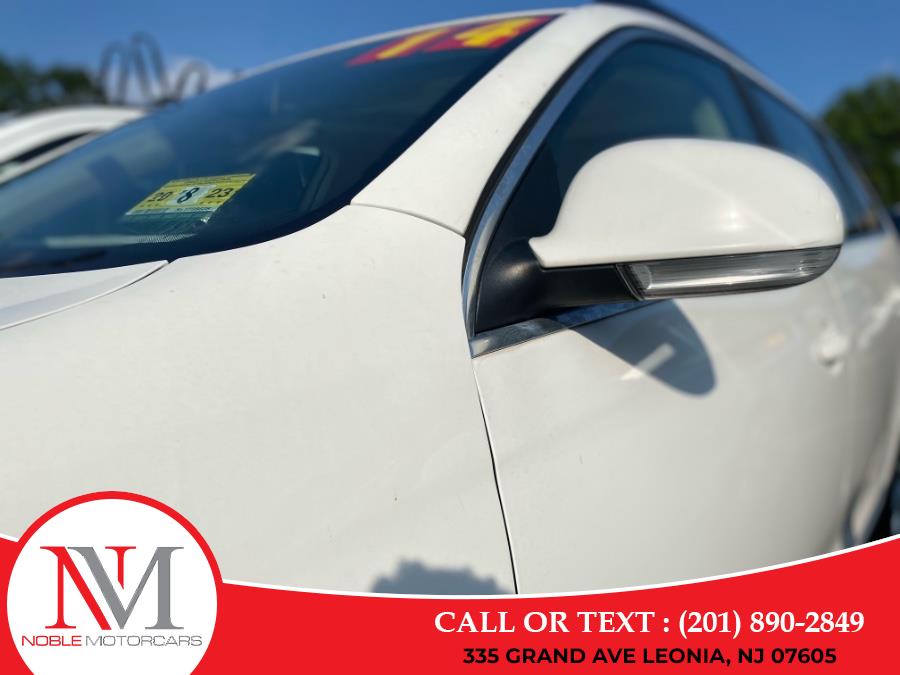 2014 Volkswagen Jetta SportWagen S PZEV photo