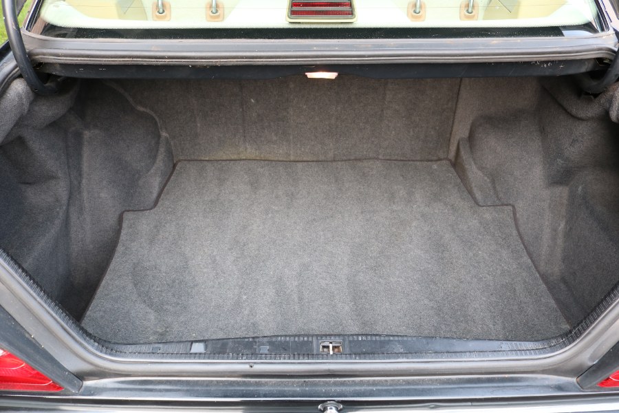 1995 Mercedes-Benz E-Class E320 photo