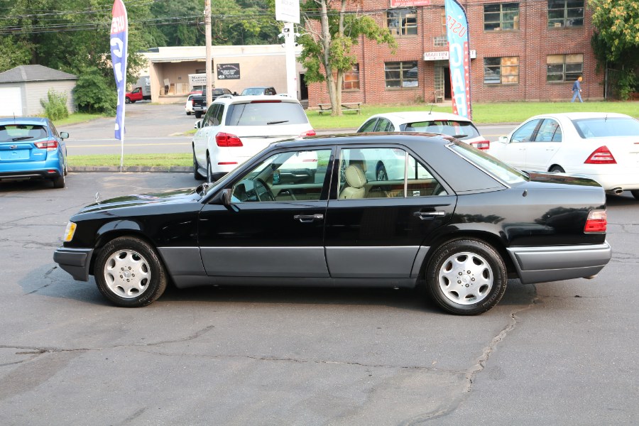 1995 Mercedes-Benz E-Class E320 photo