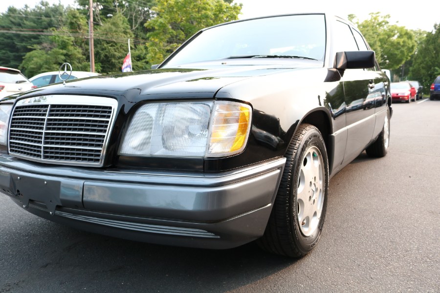 1995 Mercedes-Benz E-Class E320 photo