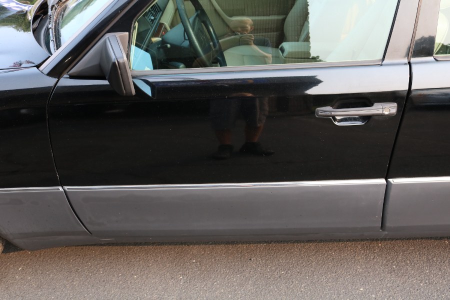 1995 Mercedes-Benz E-Class E320 photo