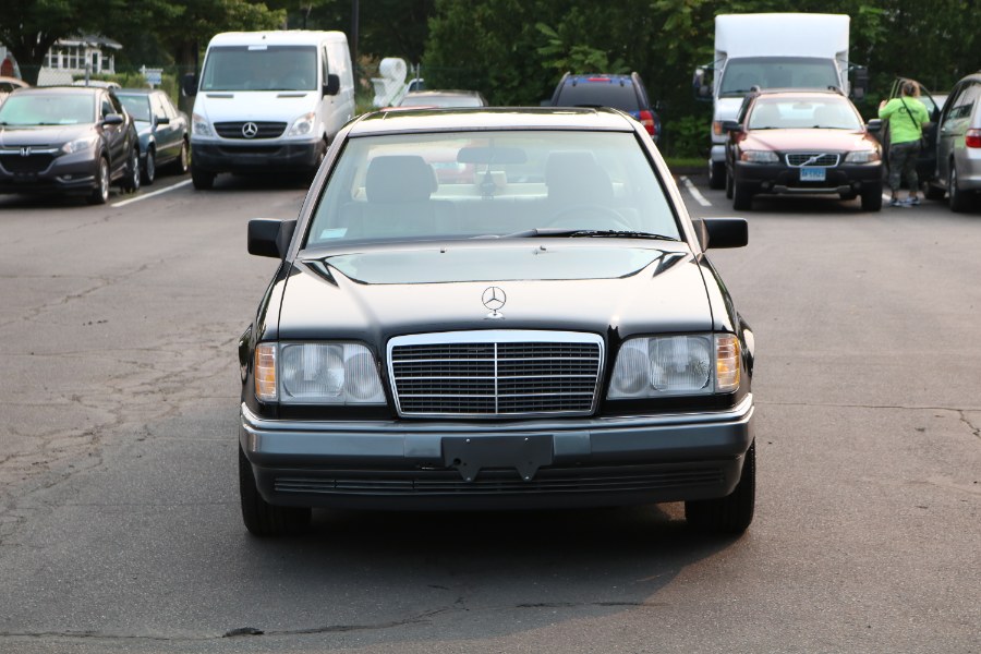1995 Mercedes-Benz E-Class E320 photo