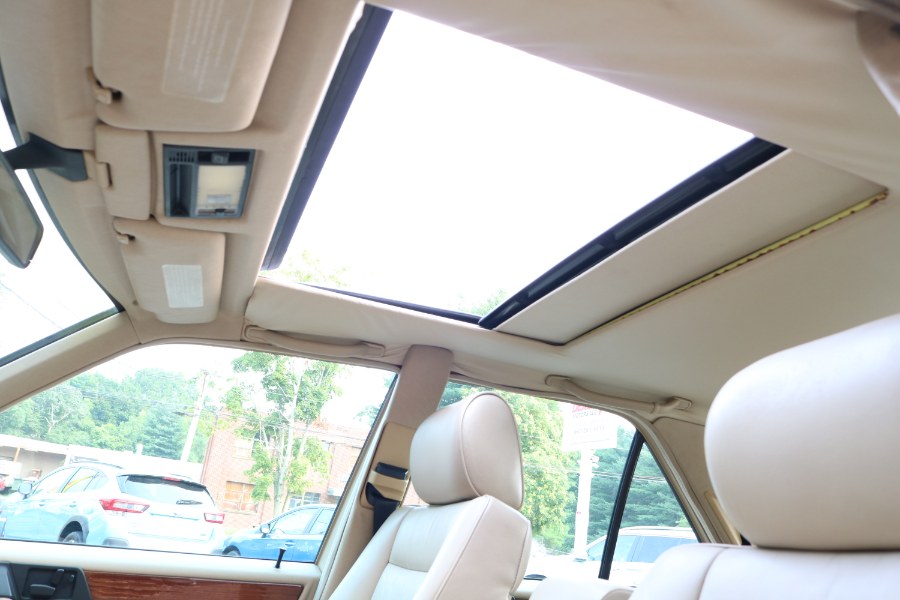 1995 Mercedes-Benz E-Class E320 photo