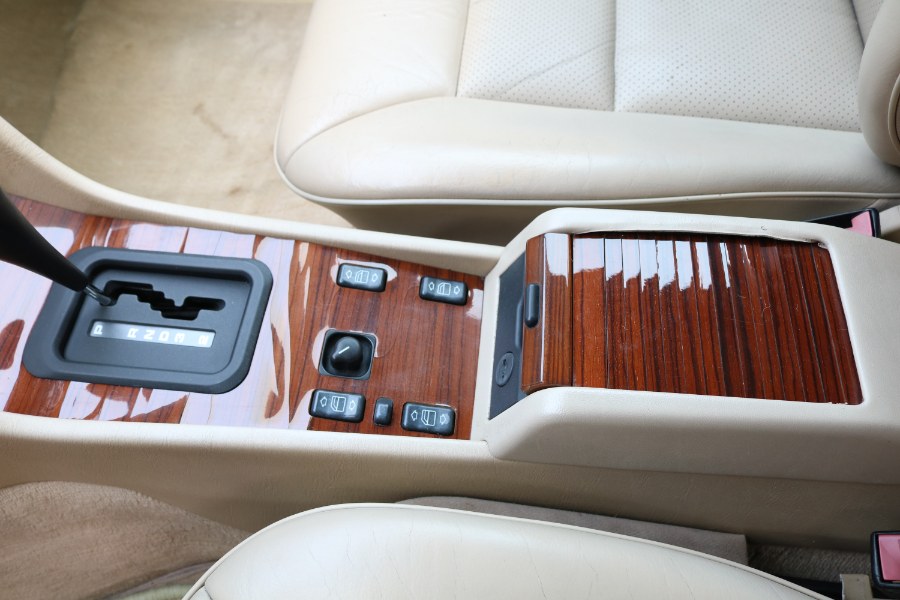 1995 Mercedes-Benz E-Class E320 photo