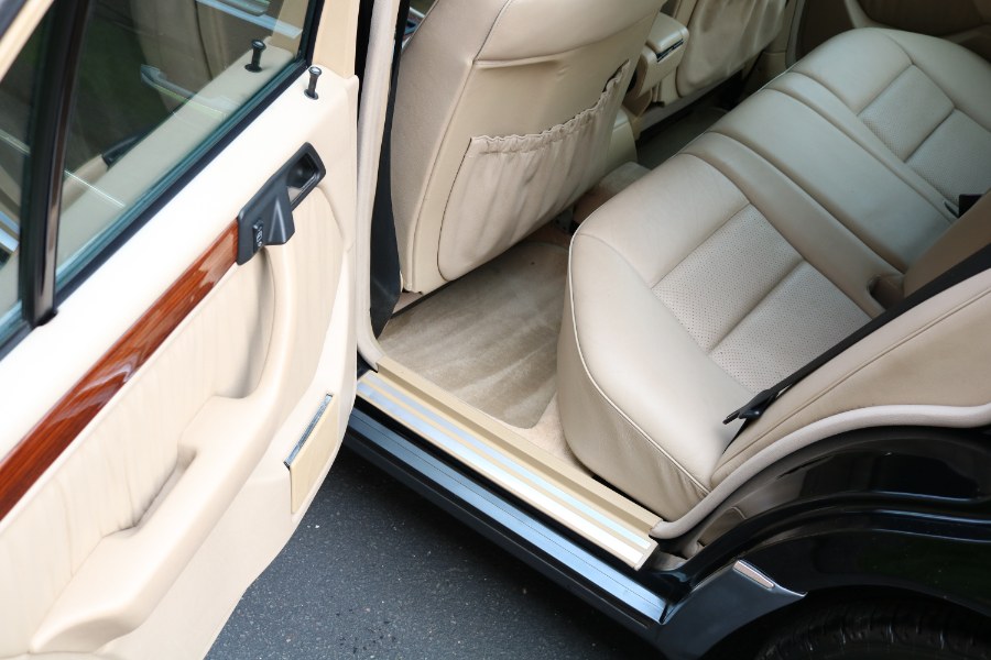 1995 Mercedes-Benz E-Class E320 photo
