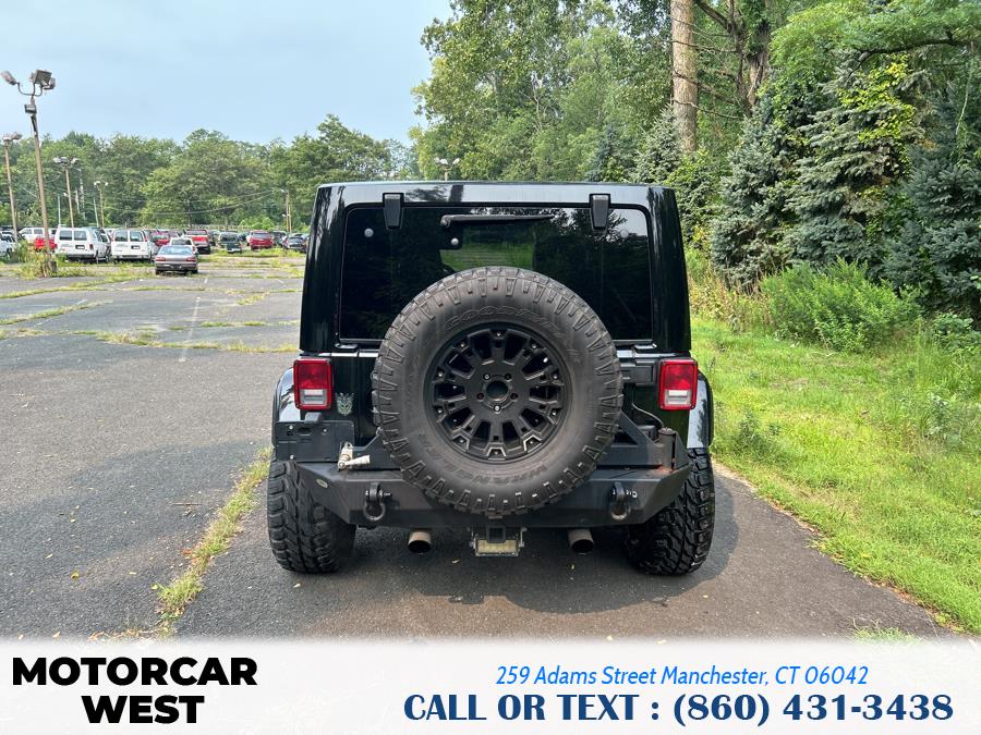 2012 Jeep Wrangler Unlimited Sahara photo