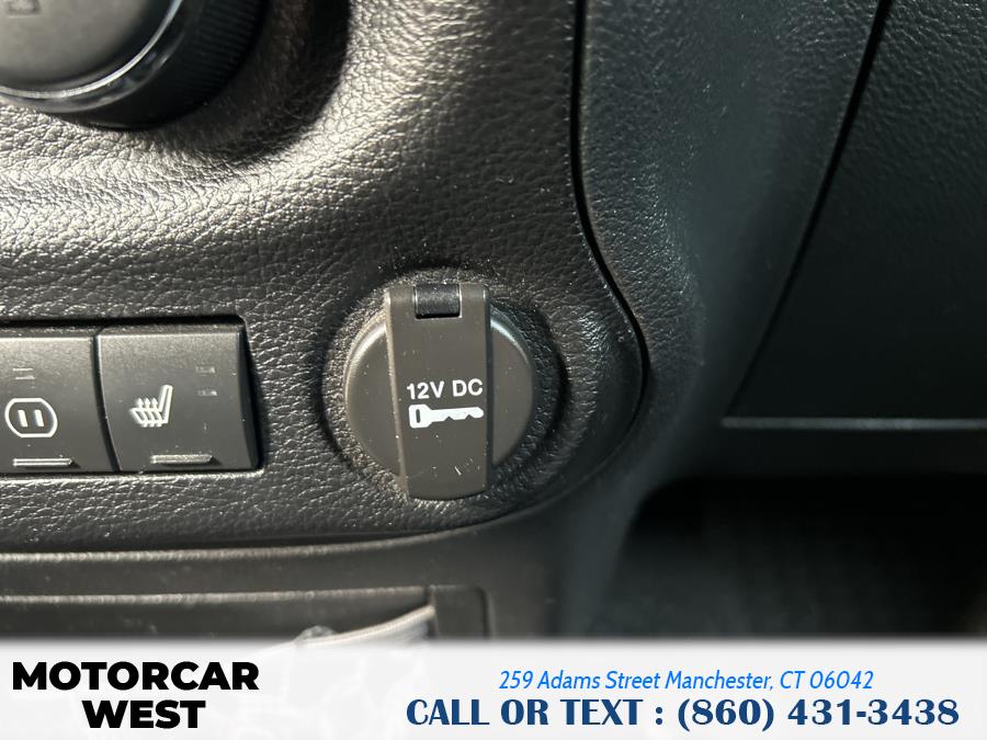 2012 Jeep Wrangler Unlimited Sahara photo