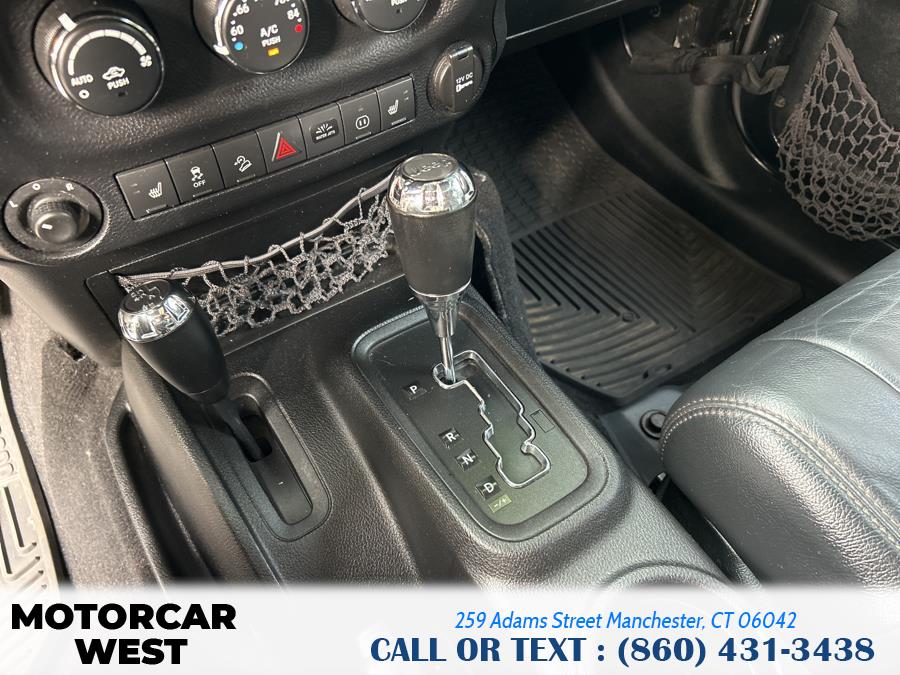 2012 Jeep Wrangler Unlimited Sahara photo
