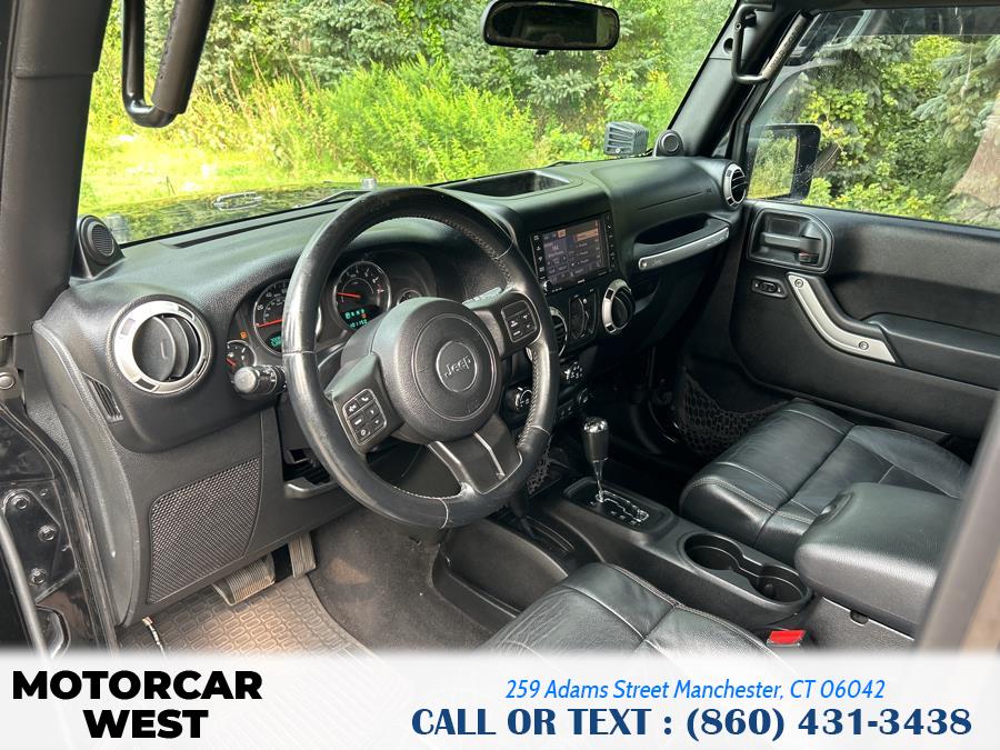 2012 Jeep Wrangler Unlimited Sahara photo