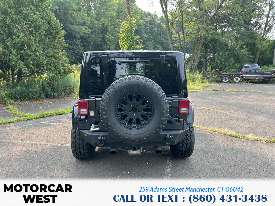 2012 Jeep Wrangler Unlimited Sahara photo
