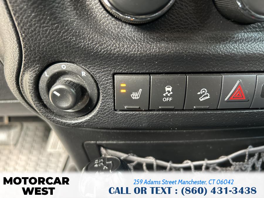 2012 Jeep Wrangler Unlimited Sahara photo