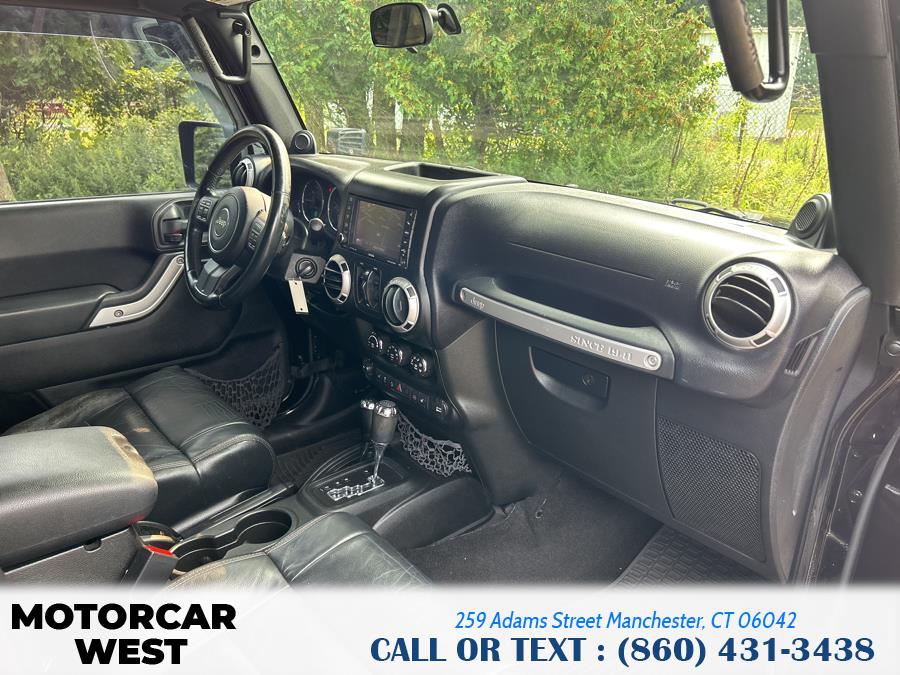 2012 Jeep Wrangler Unlimited Sahara photo