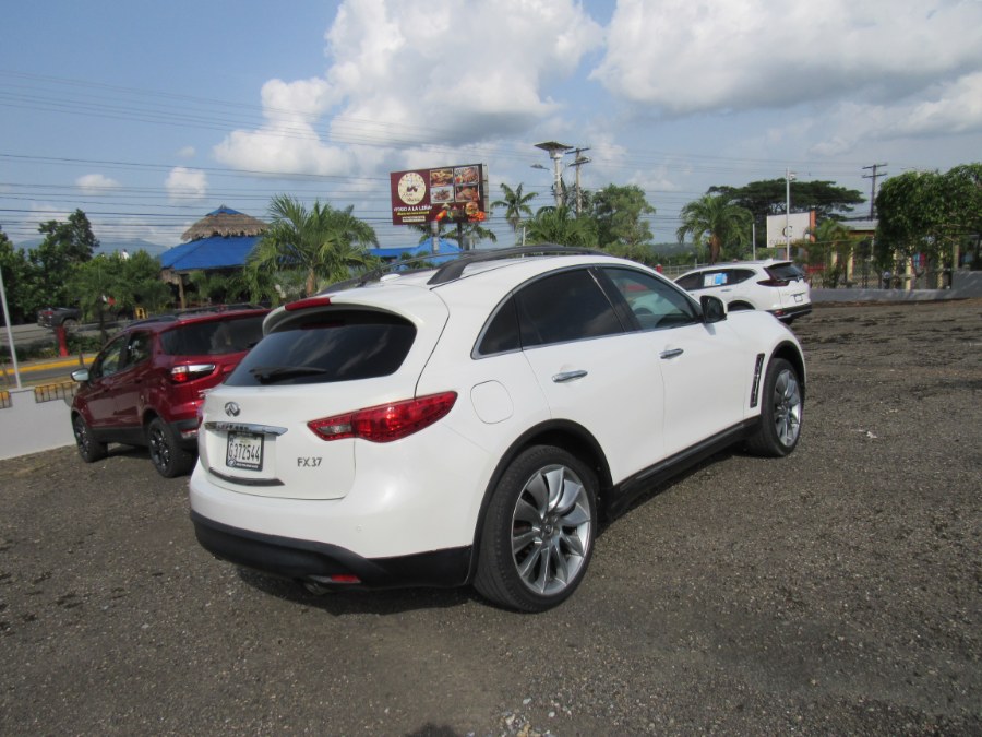 2013 Infiniti FX37 photo