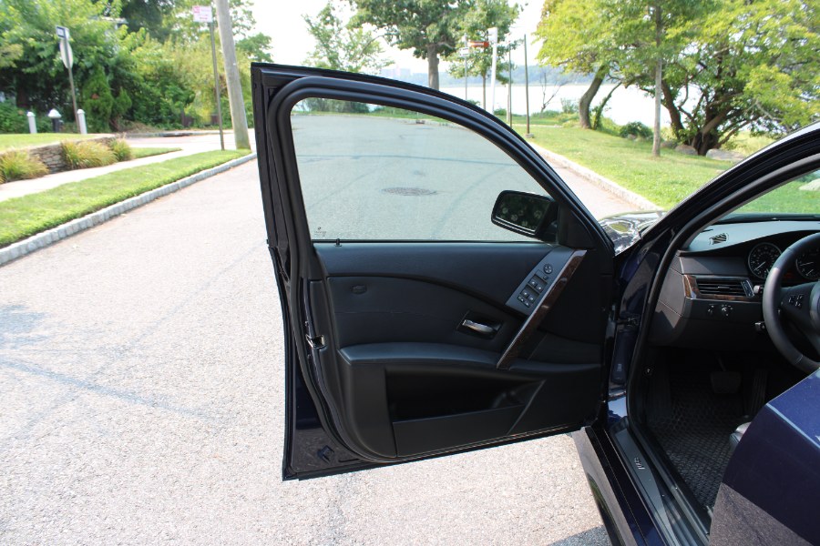 2004 BMW 5-Series 545i photo