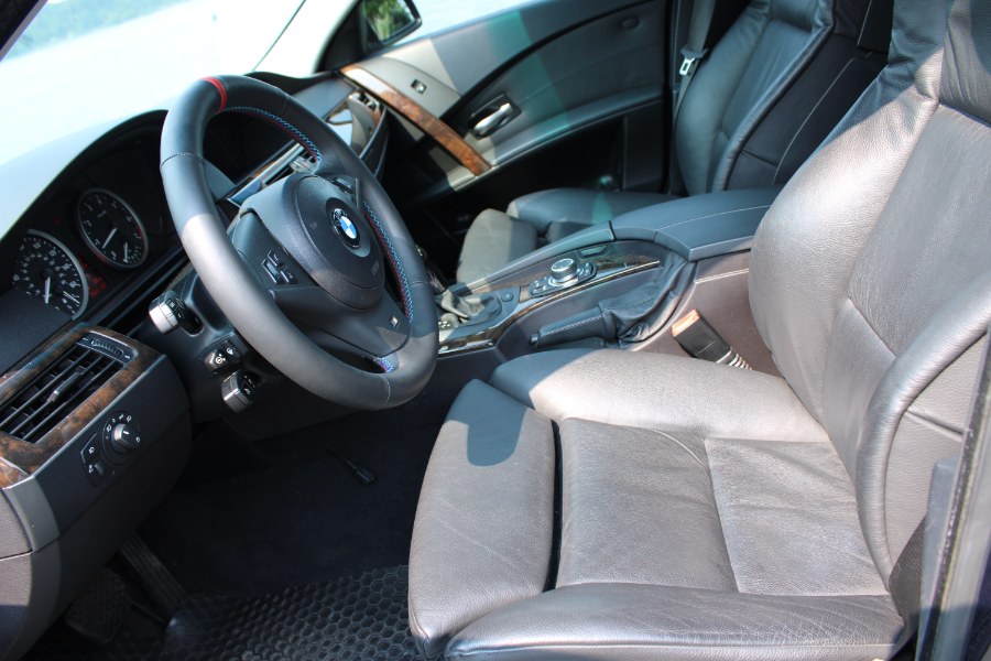 2004 BMW 5-Series 545i photo