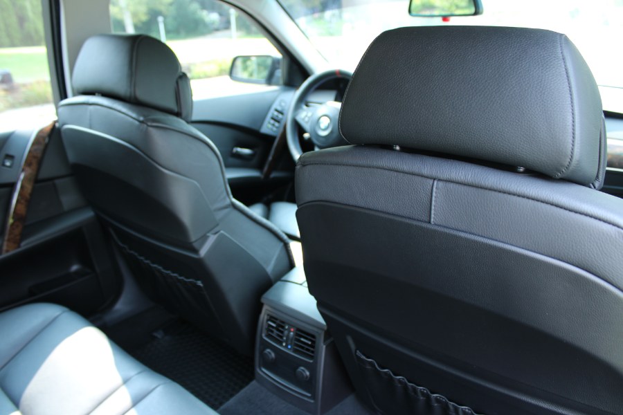 2004 BMW 5-Series 545i photo