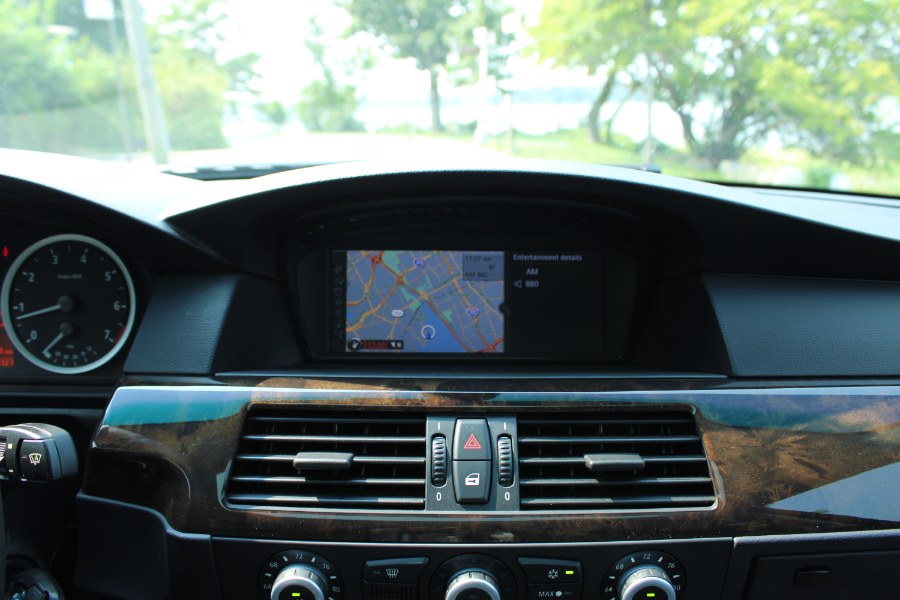 2004 BMW 5-Series 545i photo