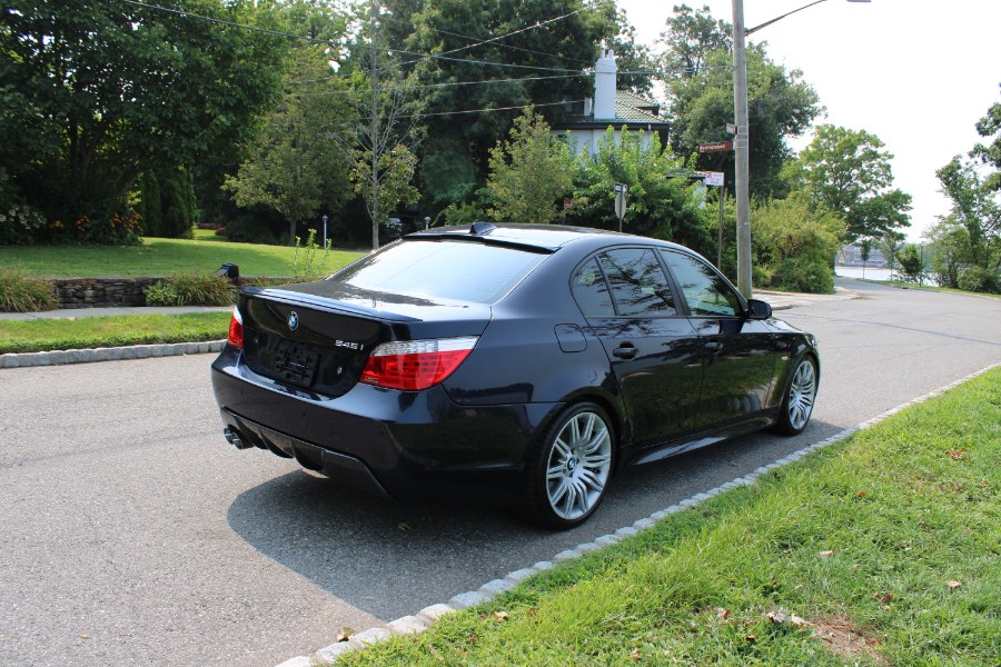 2004 BMW 5-Series 545i photo