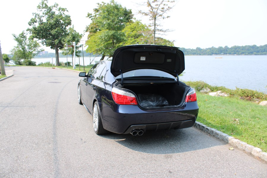 2004 BMW 5-Series 545i photo