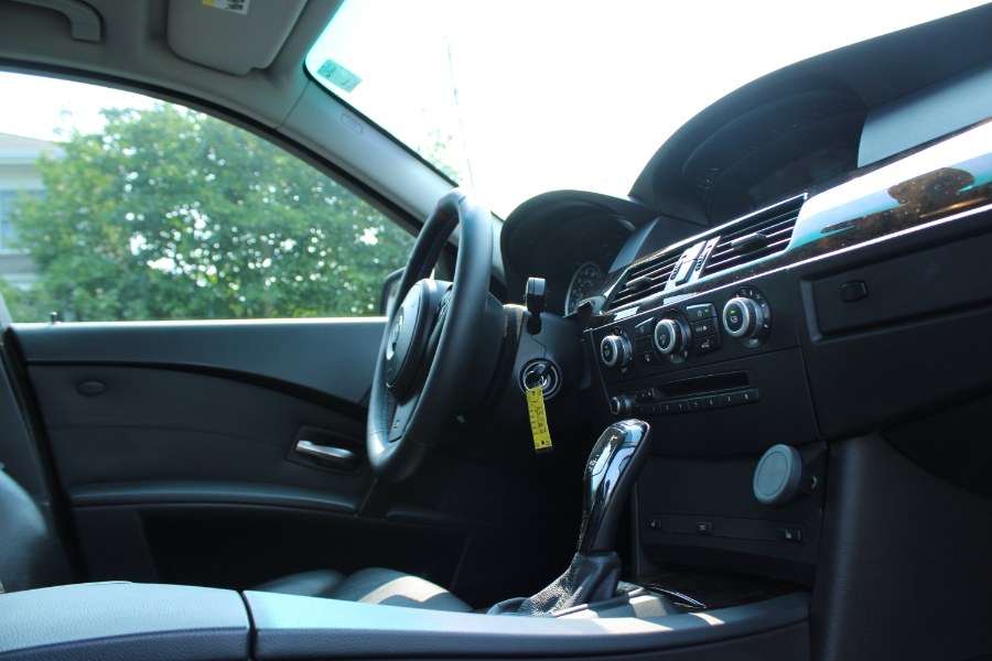 2004 BMW 5-Series 545i photo